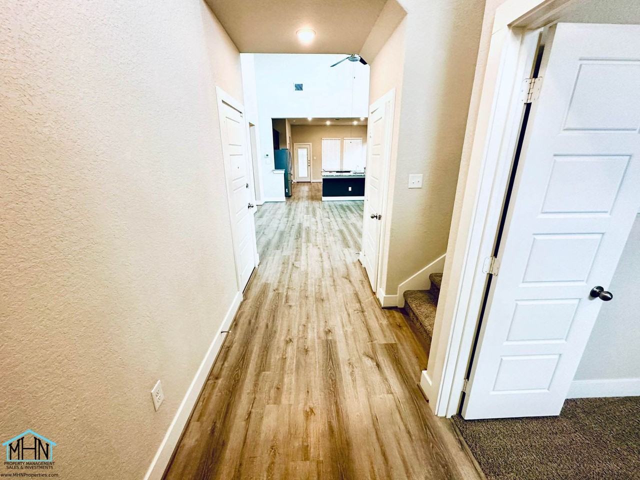 14906 Palmer Creek - Photo 3 of 27