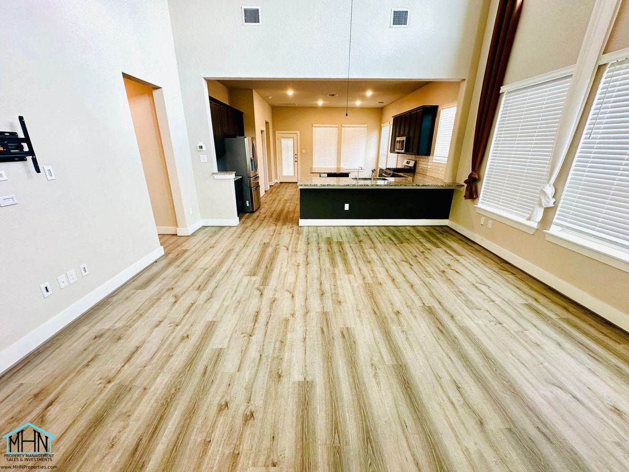 14906 Palmer Creek - Photo 4 of 27