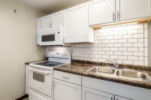 featured image of 2512 N Rockton Ave