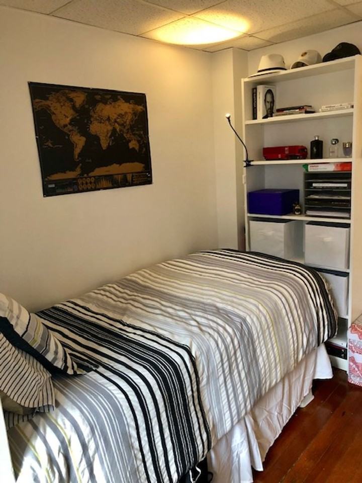 405 Beacon St - Photo 4 of 5