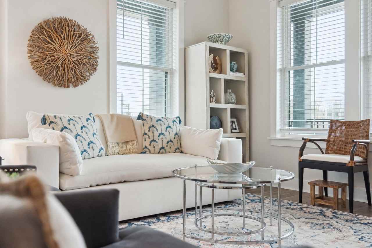 1610 Florentia St - Photo 7 of 47