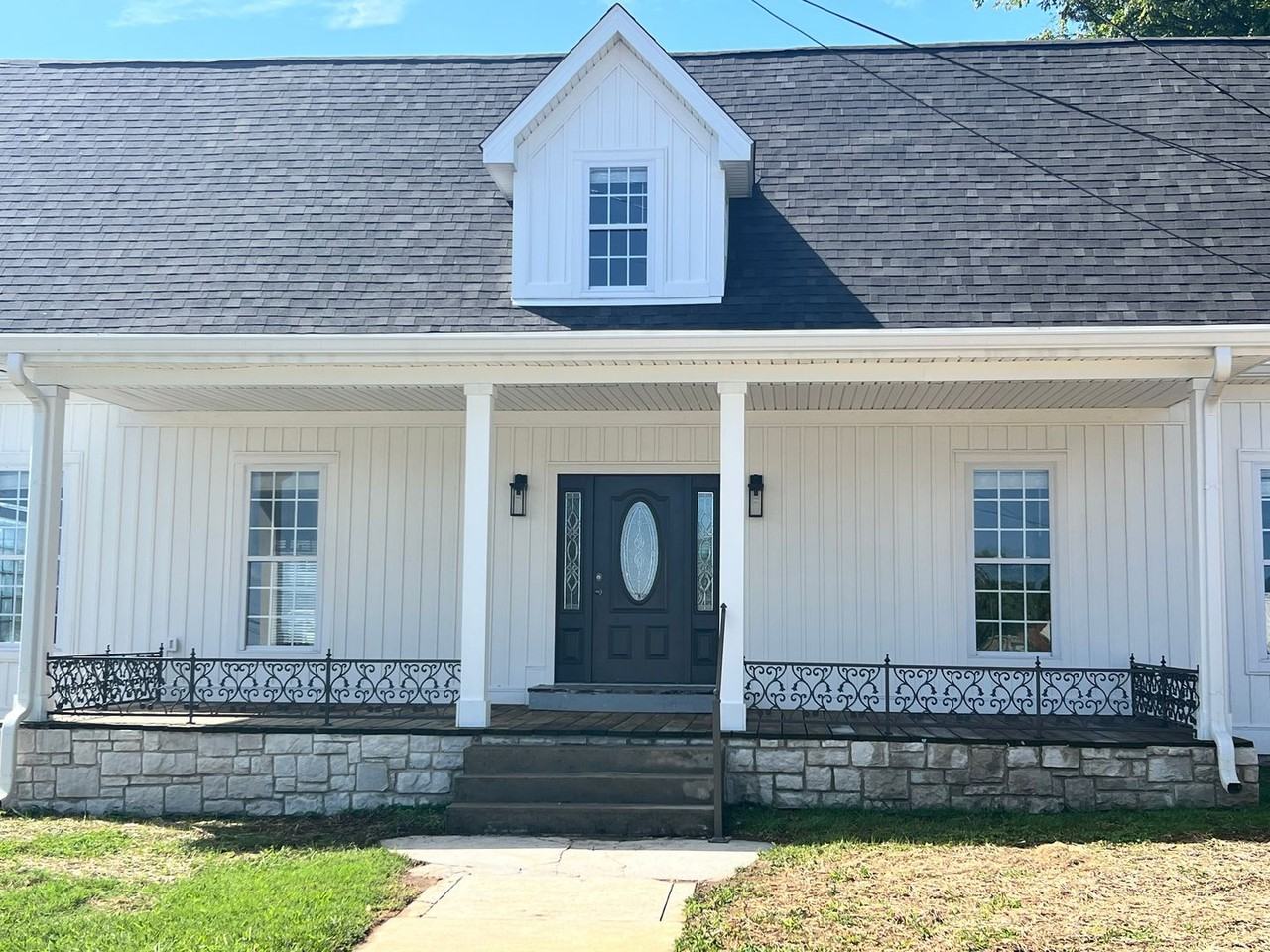 301 W Cedar St - Photo 6 of 50