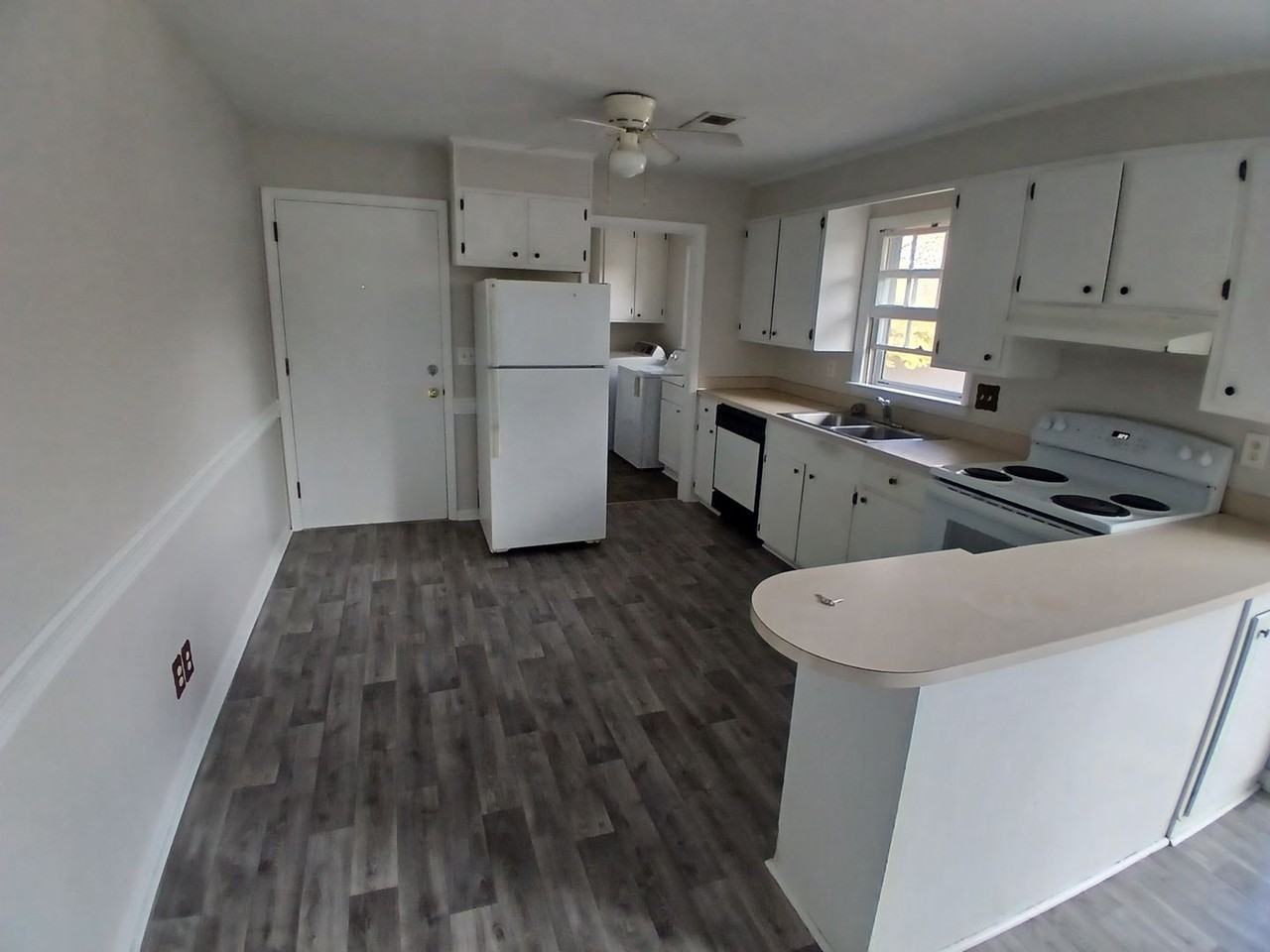 537 N Oneil St - Photo 3 of 12