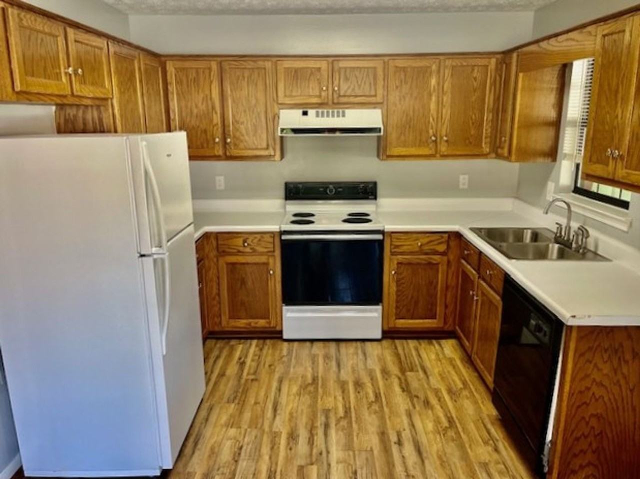 131 Woods Road Northwest - Photo 3 of 10