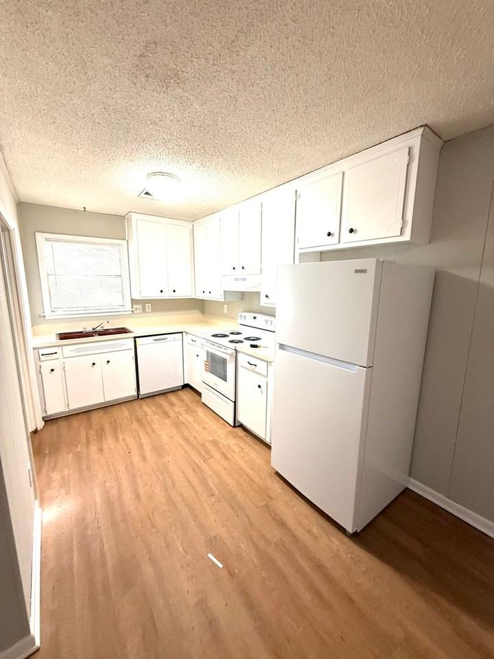 3825 Pickfair Street - Photo 7 of 13