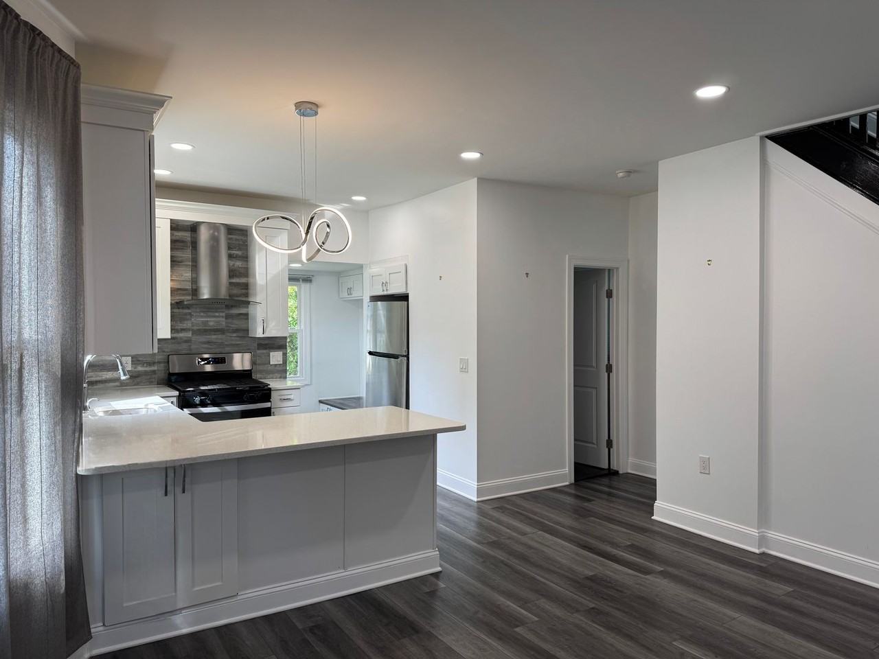 31 Vanderbeck Place - Photo 4 of 15