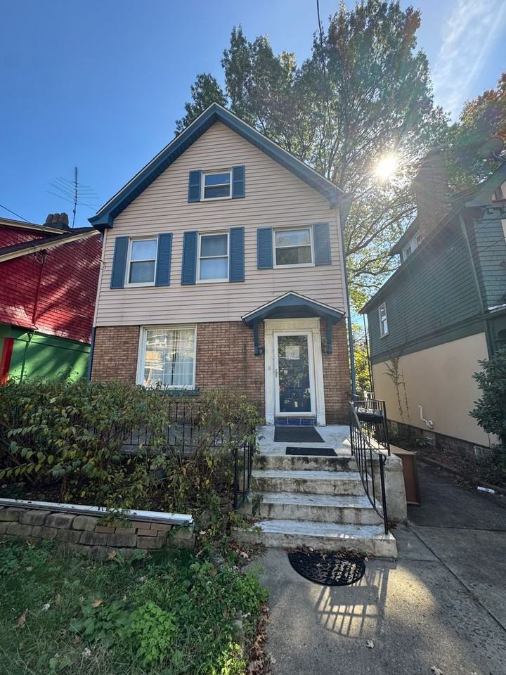 6332 Phillips Avenue - Photo 2 of 41