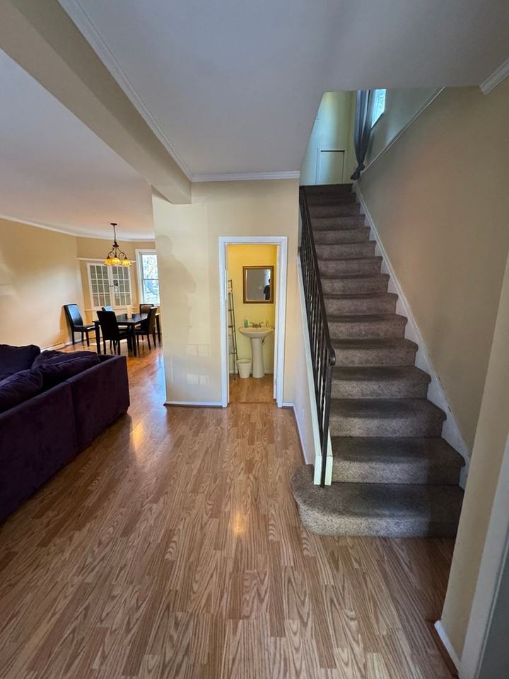 6332 Phillips Avenue - Photo 4 of 41