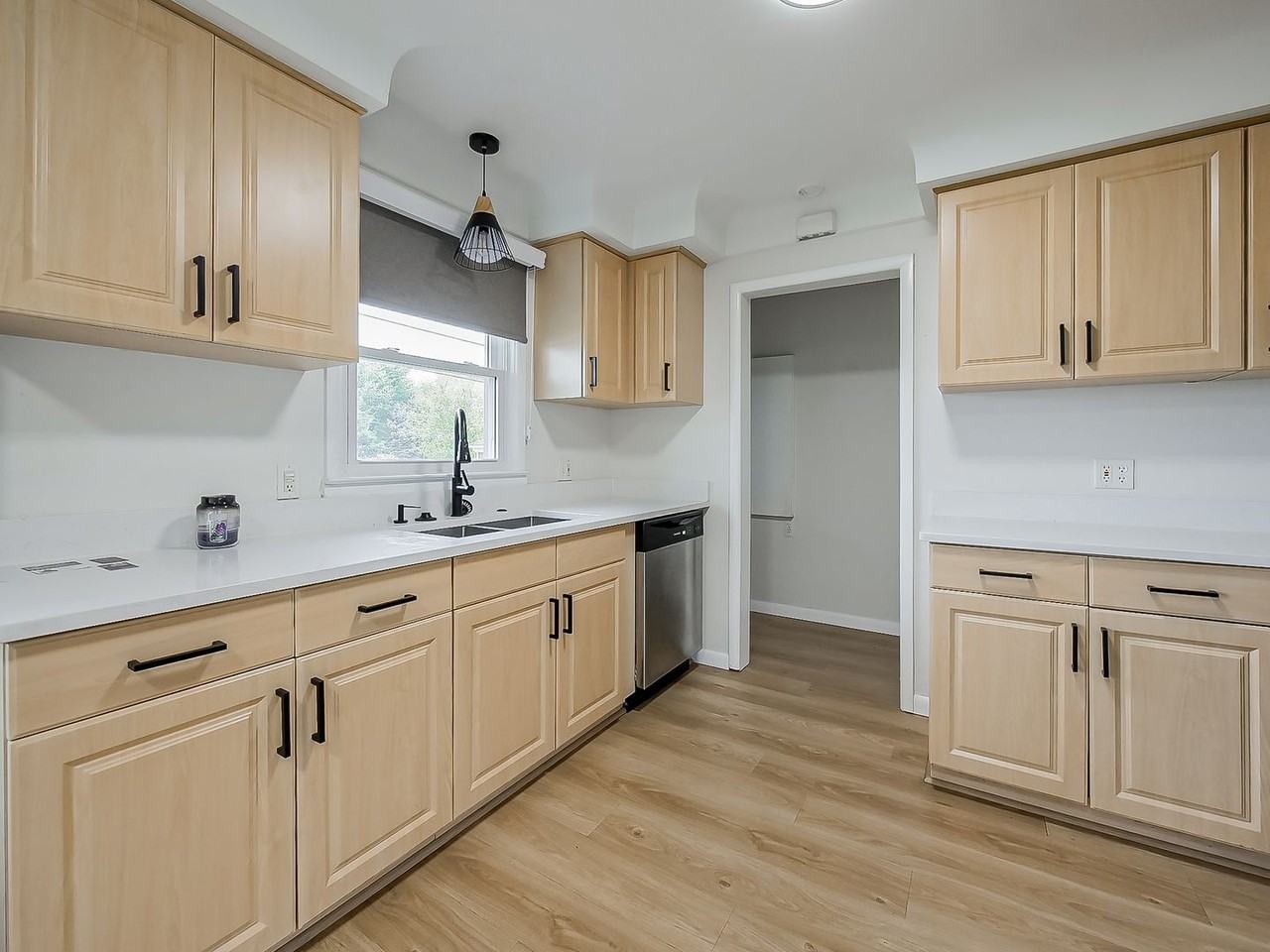 25561 South River Road - Photo 6 of 39