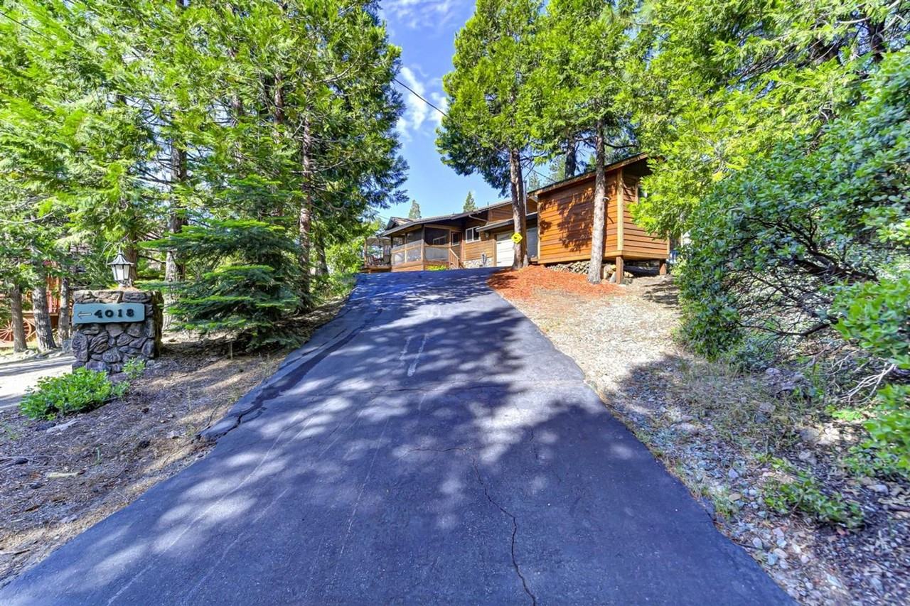 4016 Pearl Rd - Photo 4 of 36