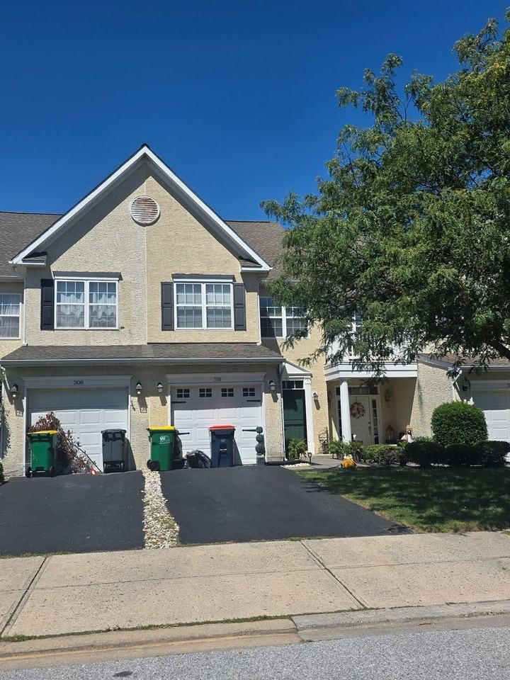 310 Norwalk Way - Photo 3 of 39