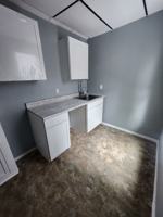 featured image of 815 W 17th St #3