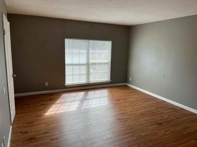 4797 Forest Wood Ln - Photo 4 of 8