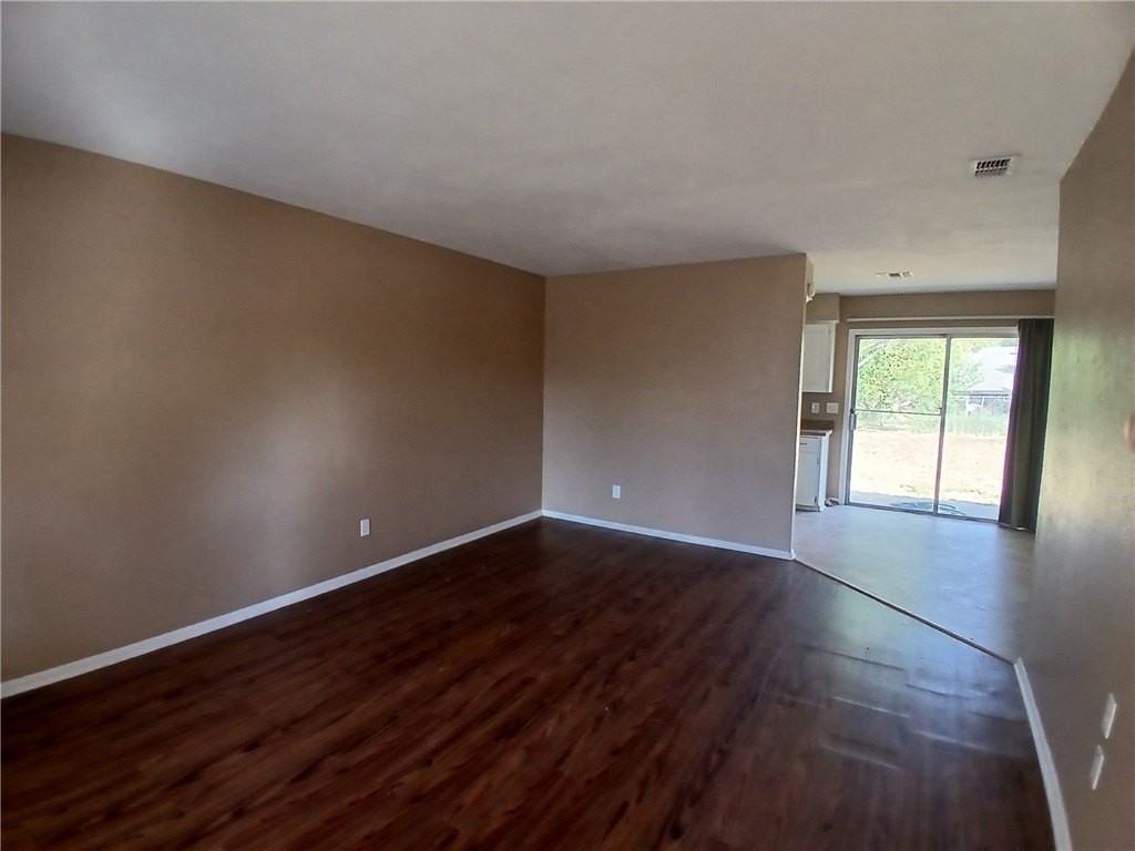 2006 Melisa Ln - Photo 2 of 6