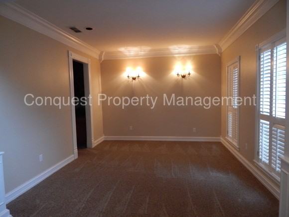 9229 Elm Tree Cir - Photo 2 of 27