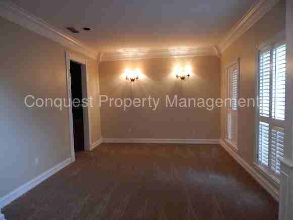 9229 Elm Tree Cir - Photo 3 of 27