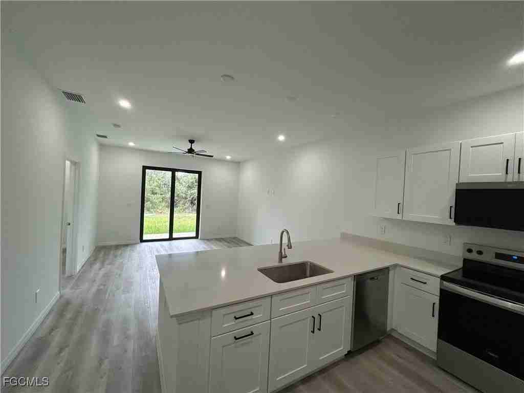 449 Bell Blvd S - Photo 3 of 21