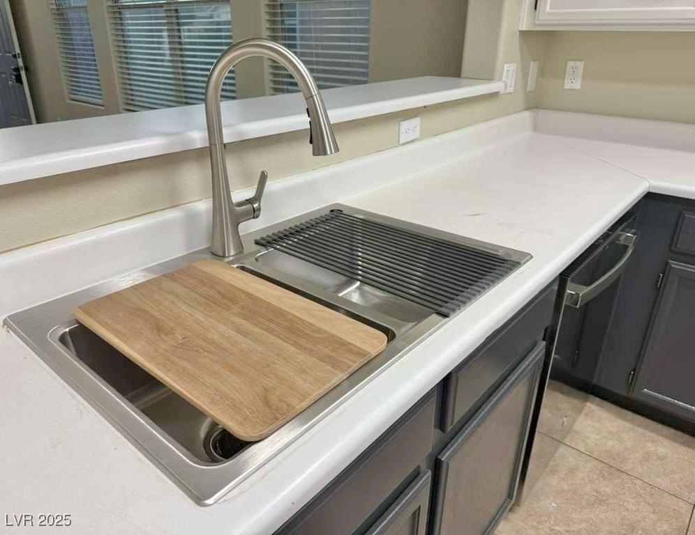 4936 Droubay Drive - Photo 3 of 29