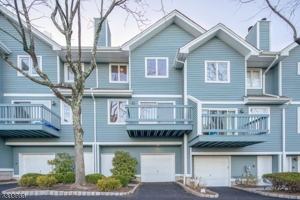 featured image of 8 Skyview Ter