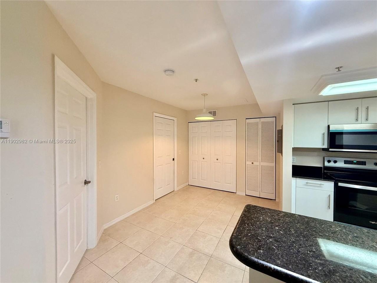 1761 Four Mile Cove Pkwy #516 - Photo 5 of 10