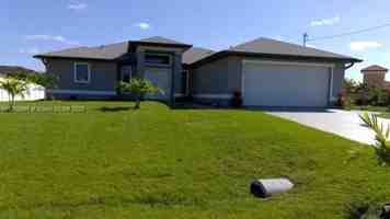 featured image of 4407 Sw 16th Pl #0