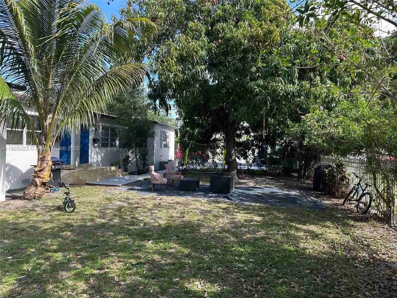 1250 Nw 58th St #1 - Photo 3 of 10