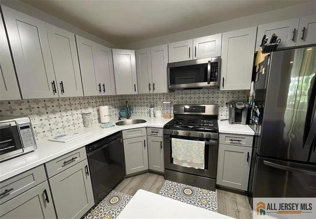 802 Meadow Court #802 - Photo 3 of 9