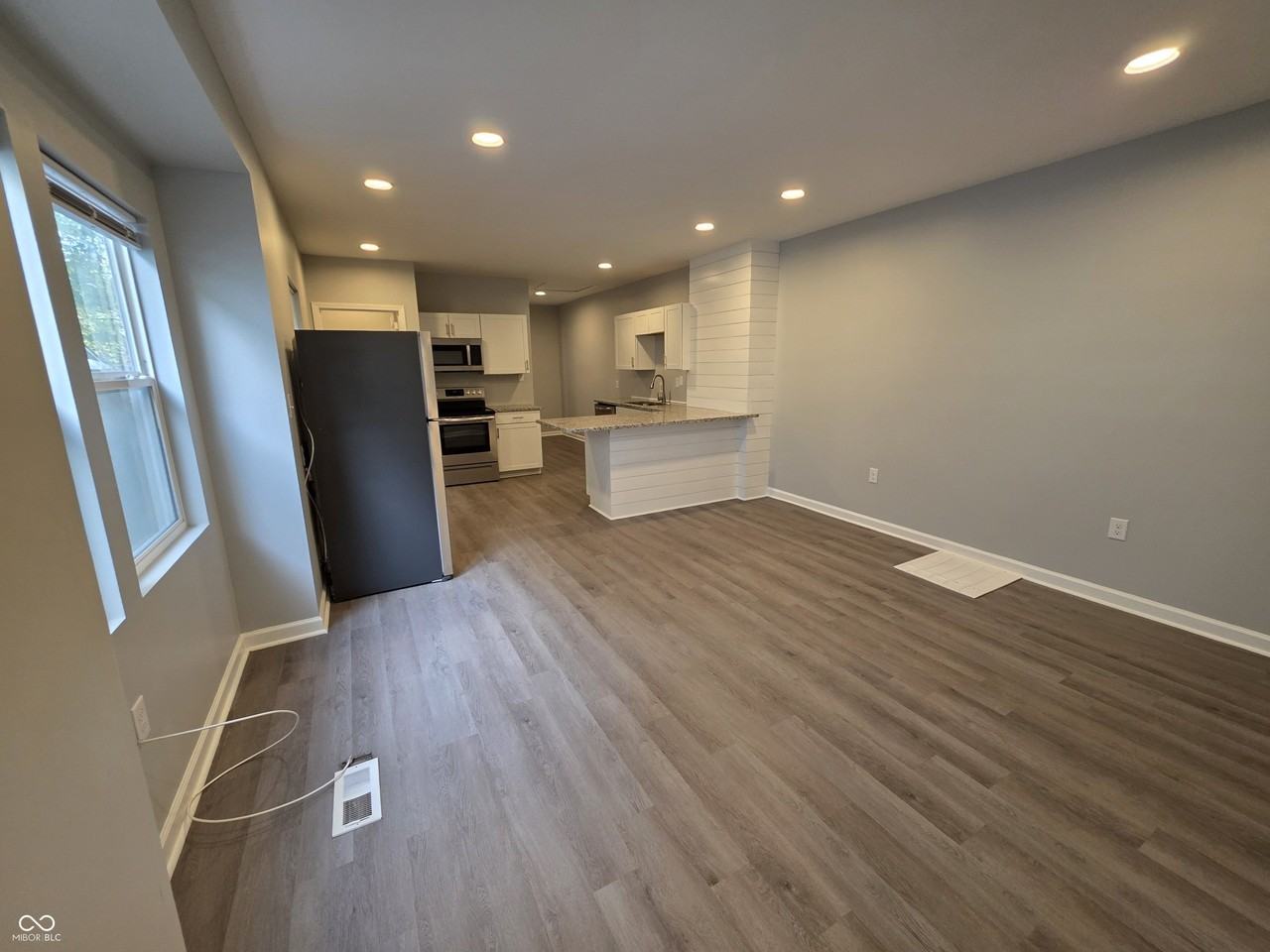 834 N Lasalle St - Photo 4 of 15