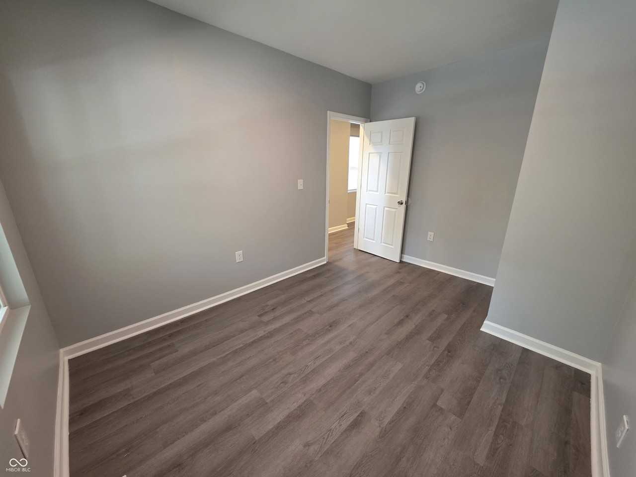 834 N Lasalle St - Photo 7 of 15