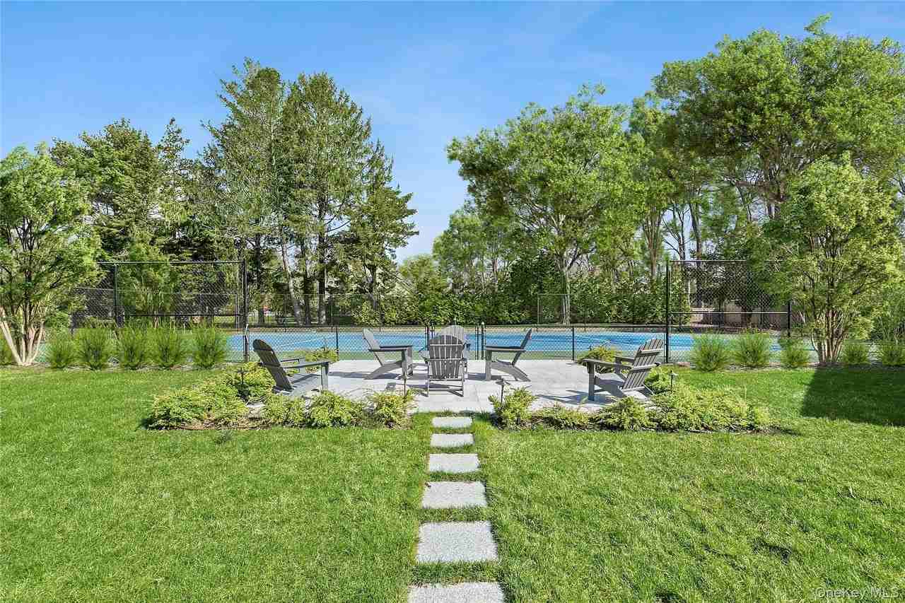 8 Shore Rd - Photo 3 of 21