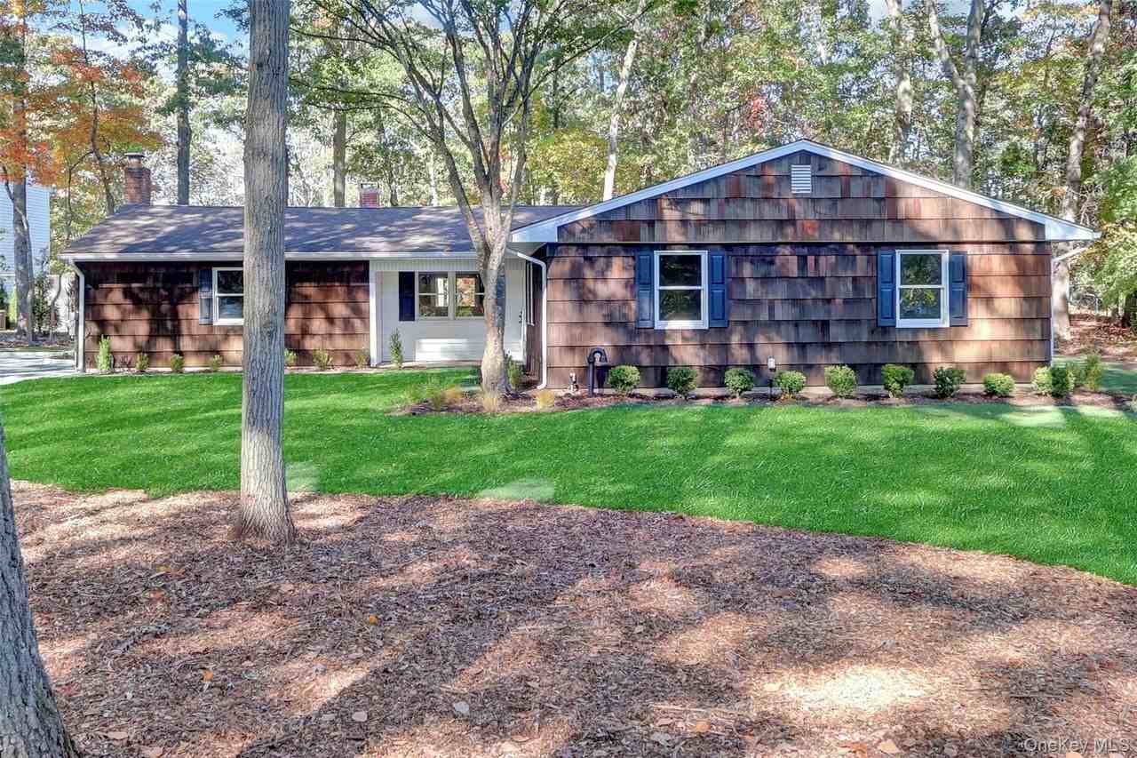 7 Canterbury Ct - Photo 2 of 38