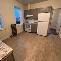 451 S 10th Ave #2R - Photo 1 of 1