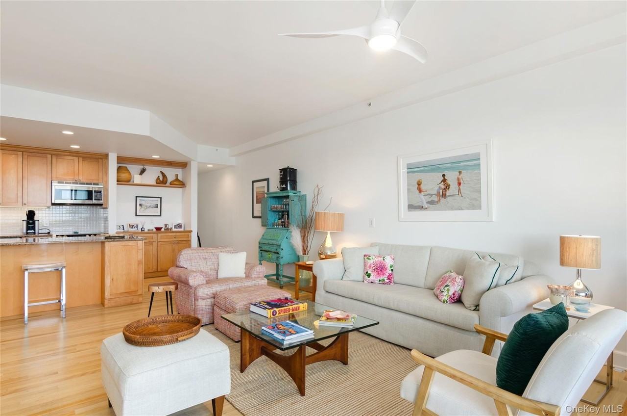 260 Dune Rd #95G - Photo 3 of 23