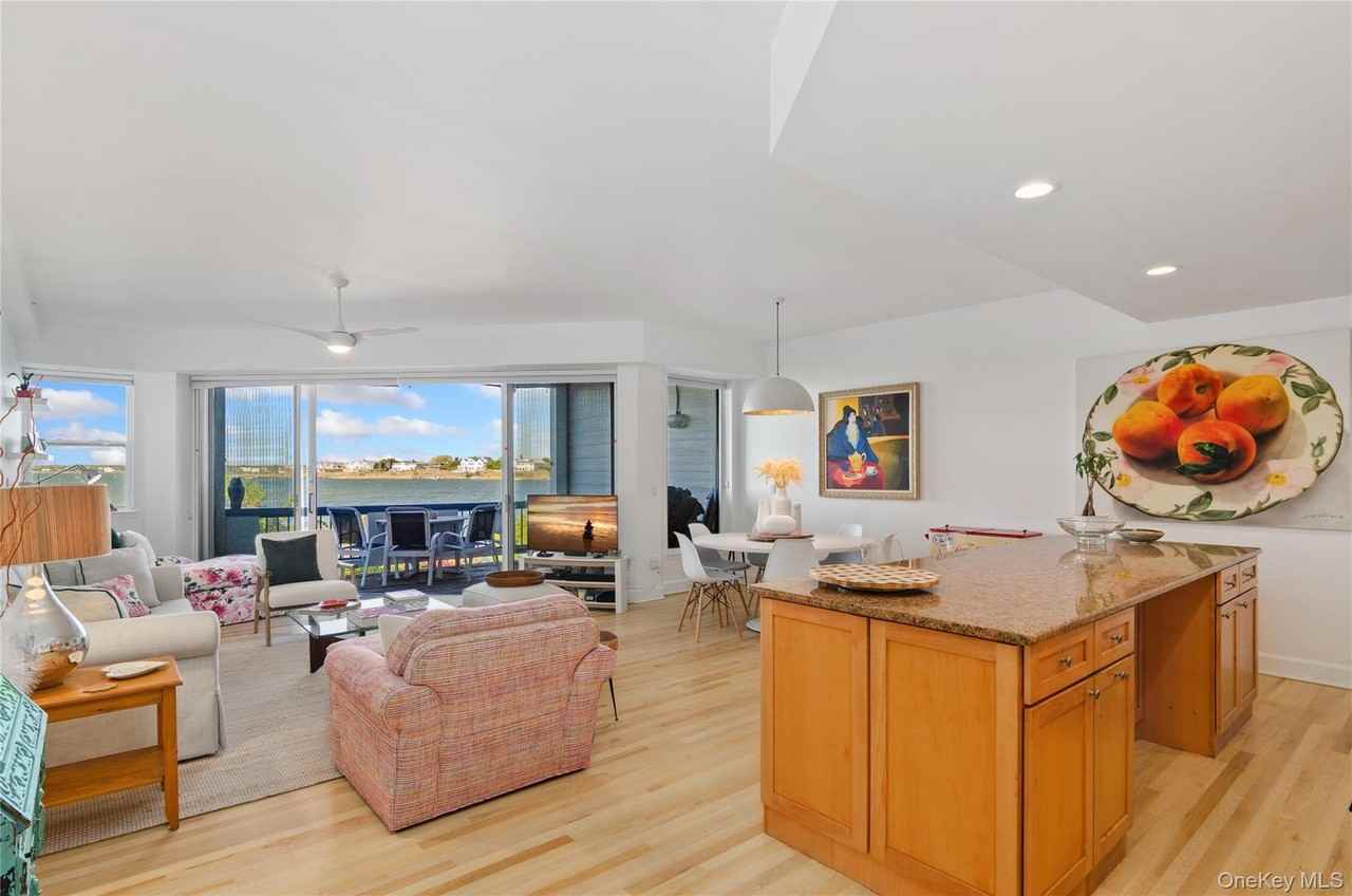 260 Dune Rd #95G - Photo 4 of 23