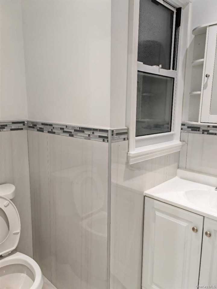 1740 Mahan Ave #2FL - Photo 6 of 7