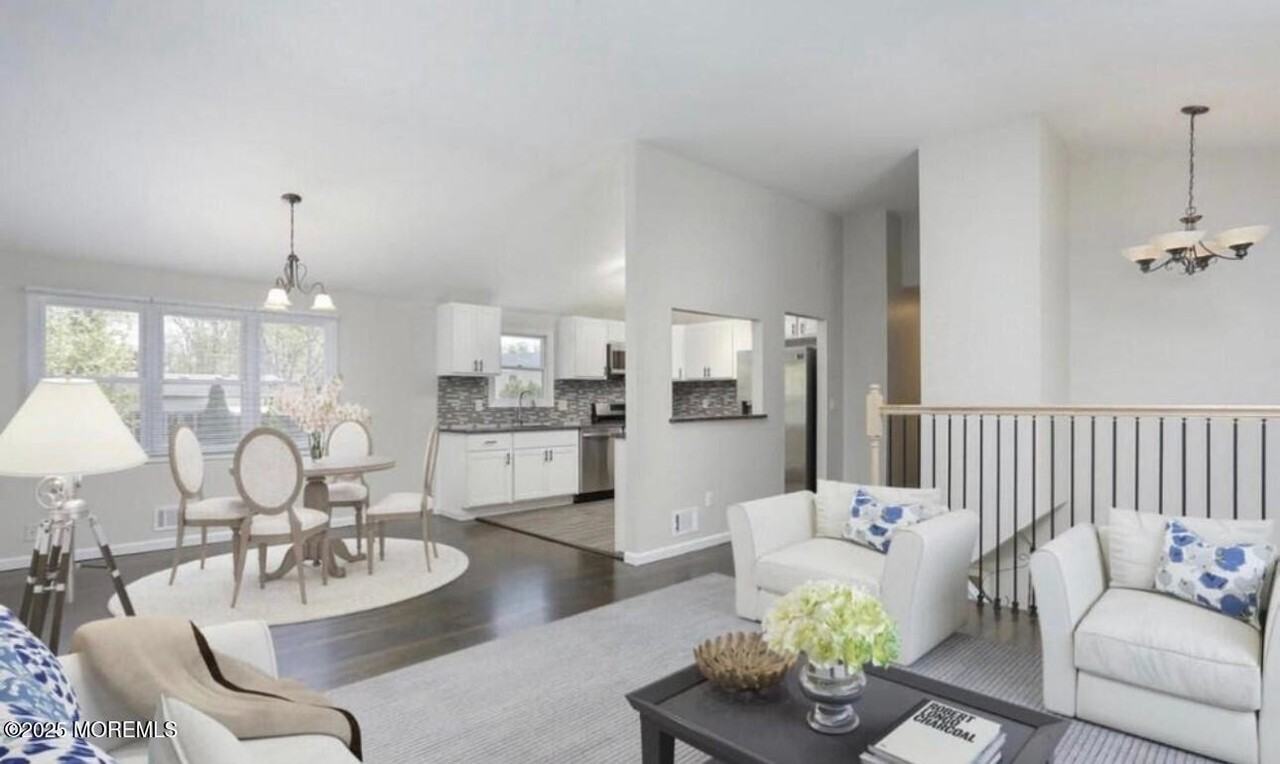 1015 Zircon Drive - Photo 5 of 27