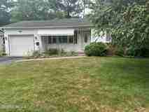 927 Edgebrook Drive North - Photo 1 of 1