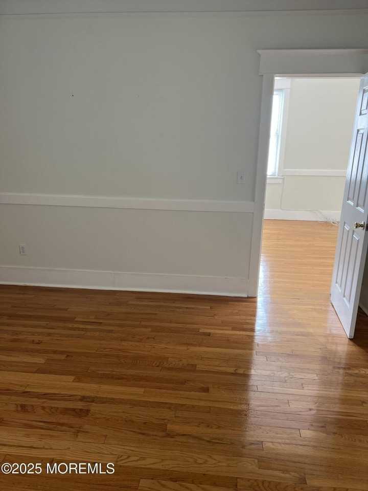 123 Main St - Photo 2 of 7