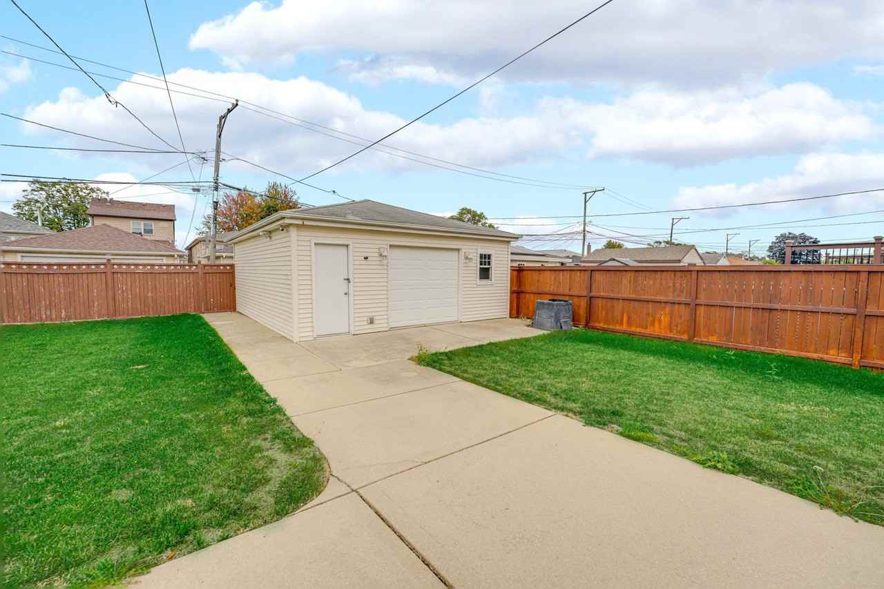 5535 S Kildare Ave #1 - Photo 7 of 23