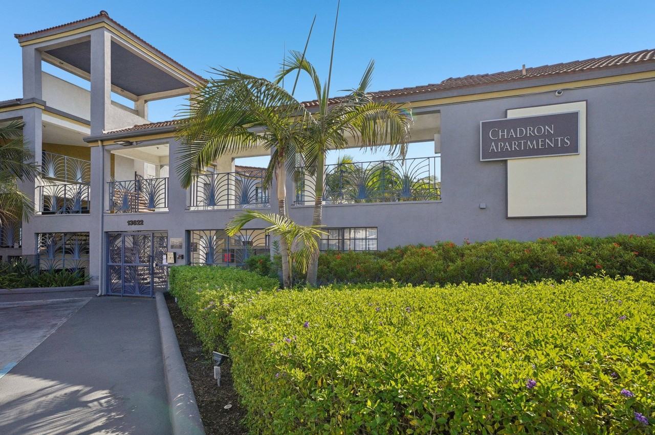 Chadron Apts - Photo 5 of 46