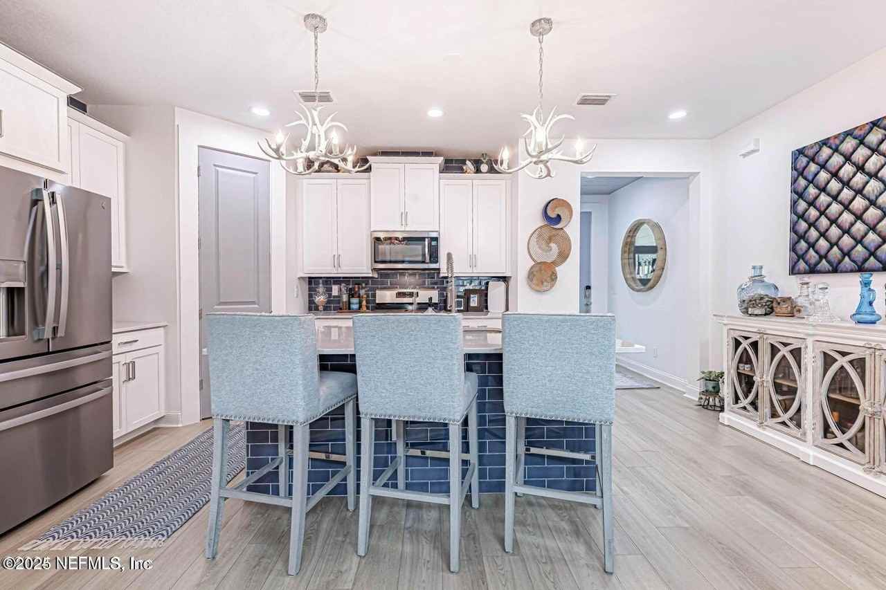 3417 Marsh Reserve Boulevard - Photo 5 of 48