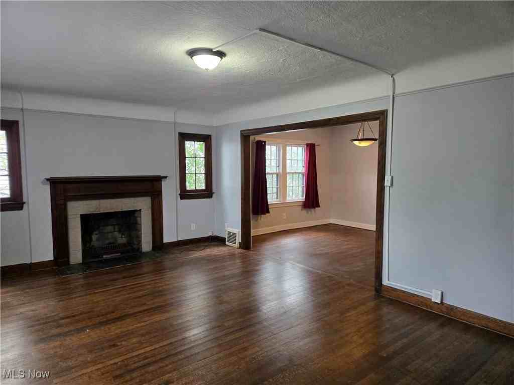 3557 Lynnfield Rd - Photo 2 of 16