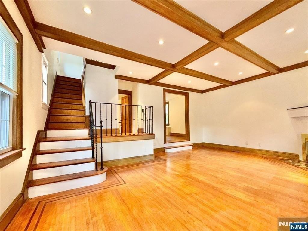 455 Hillside Ave - Photo 7 of 21