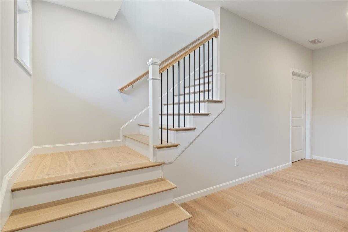 26 Regency Cir Unit 3 - Photo 5 of 33