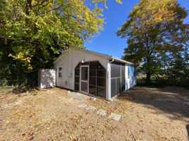 featured image of 205 North Irving Avenue