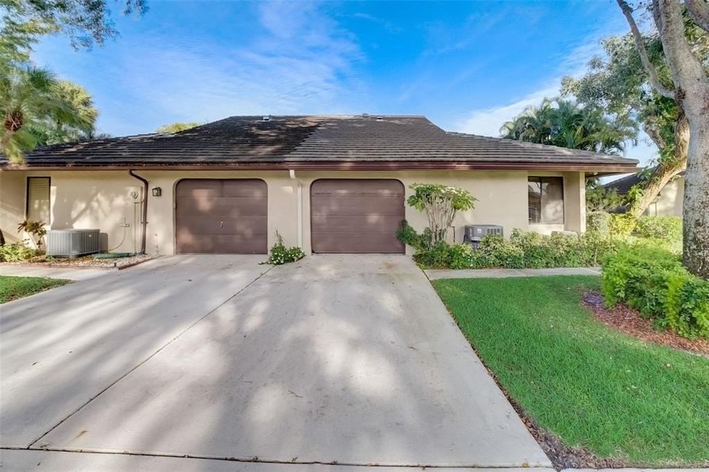 5051 Pine Dr - Photo 3 of 40