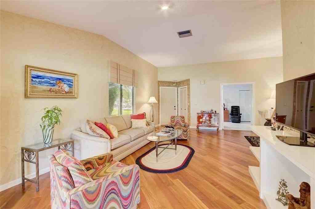 5051 Pine Dr - Photo 6 of 40