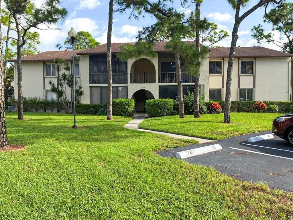 339 Knotty Pine Cir #A1 - Photo 2 of 30