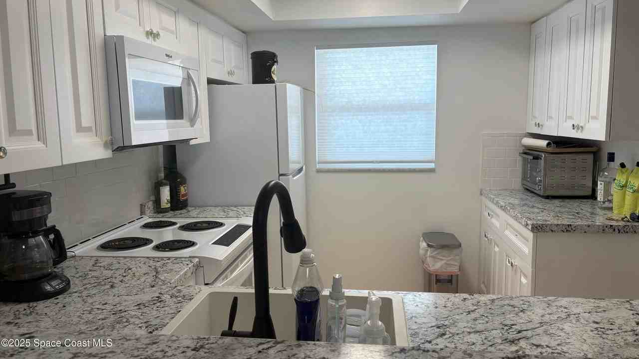 5 Sunflower Street #6 - Photo 4 of 9