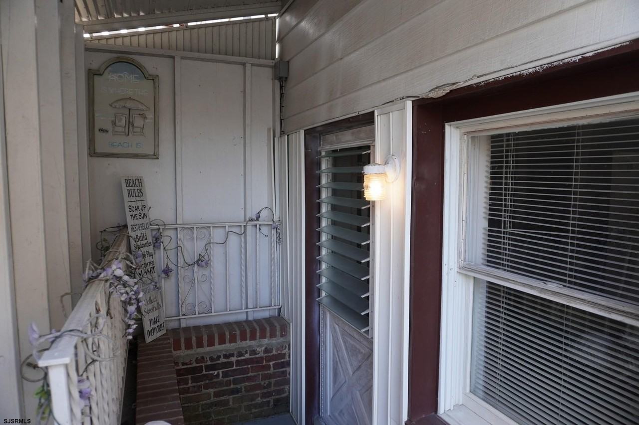 4703 Ventnor Ave - Photo 4 of 22